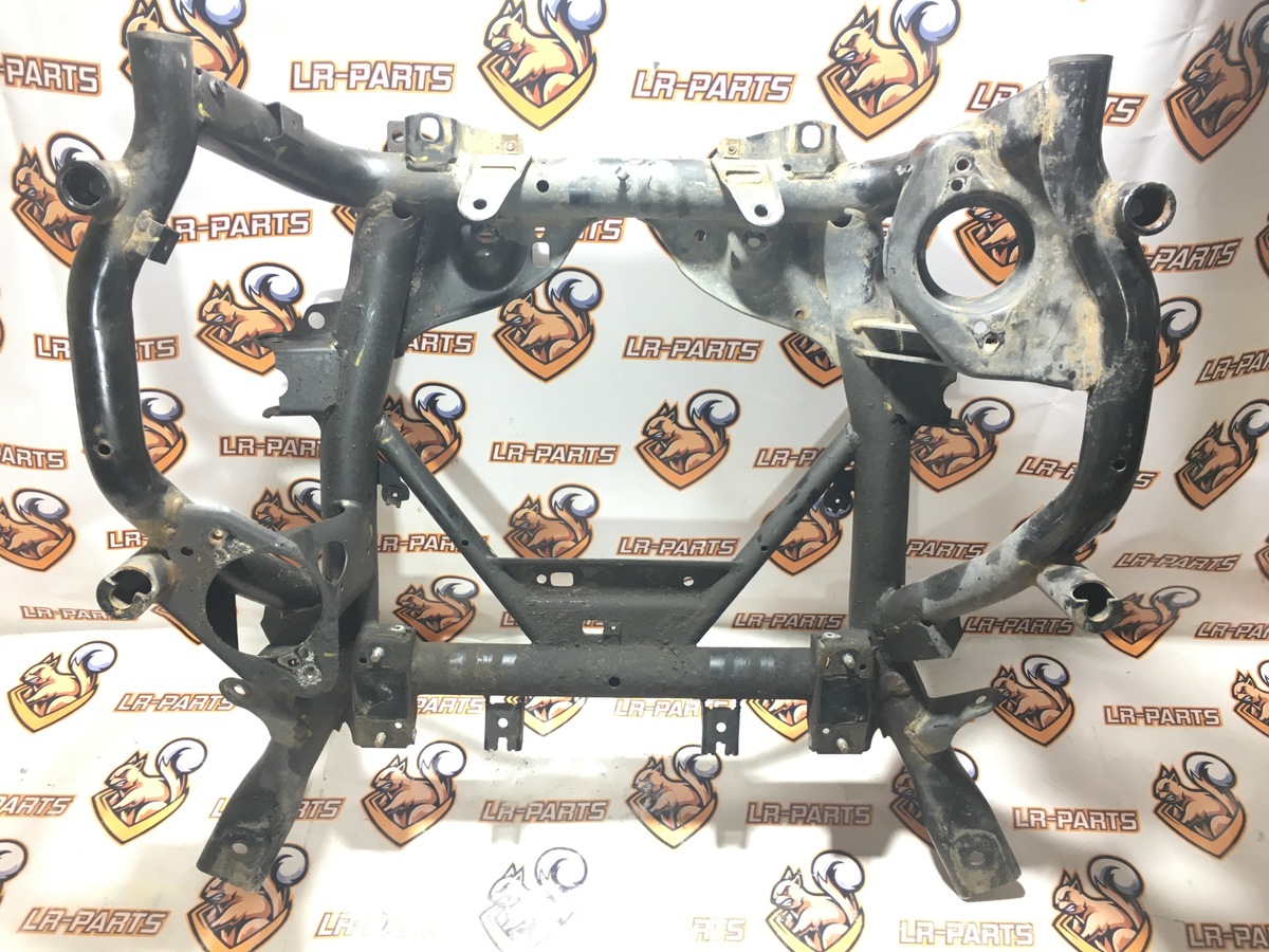 LR010679 Przednia belka zawieszenia rama pomocnicza silnika RANGE ROVER L322 2002-2013 używana